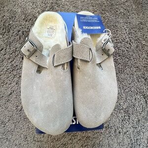 NWT Birkenstock Shearling - Suede Clog EU 37 (US Women’s 6-6.5)